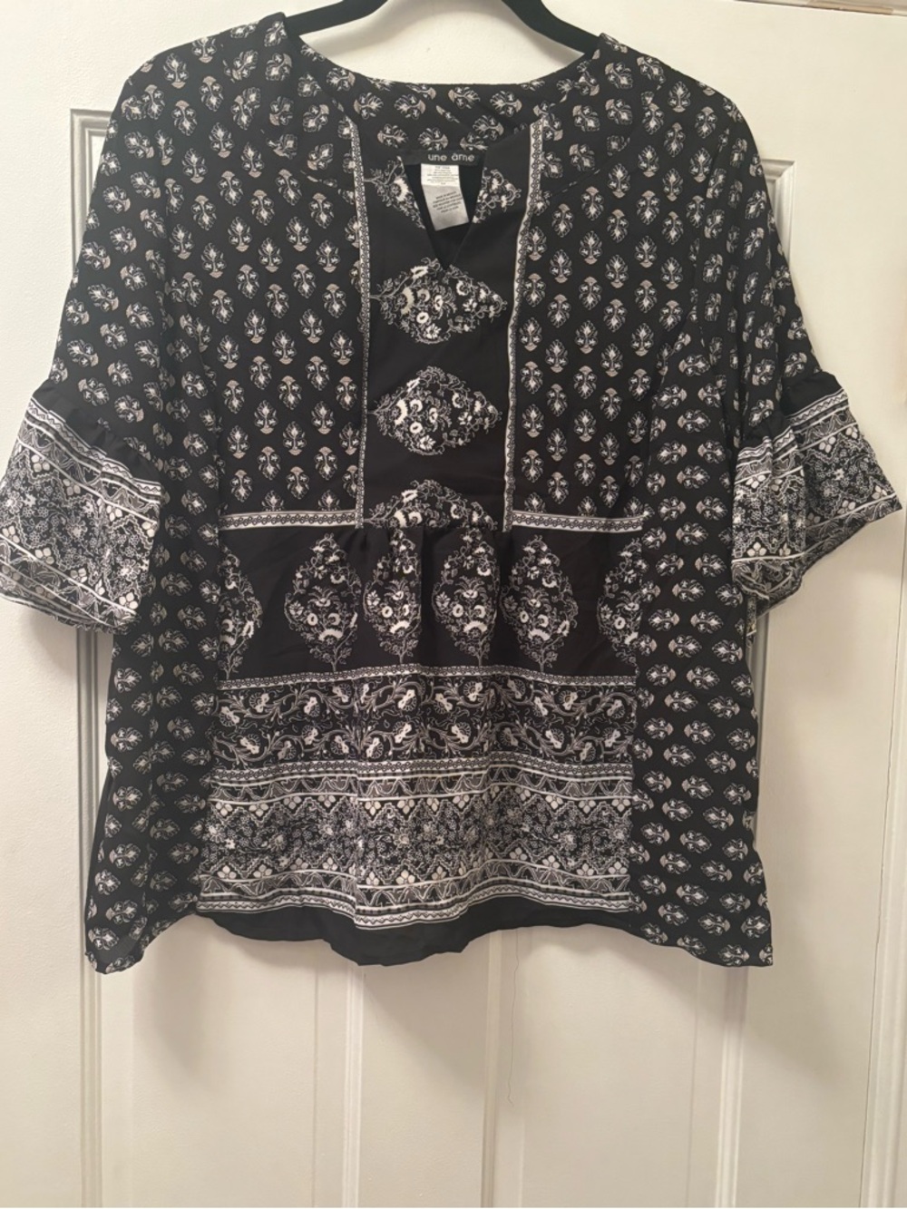 Une Ame Boho Black & White Printed Short-Sleeve Flare Sleeve